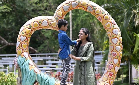 தியாகம், அன்பின் வடிவமான தாயை போற்றுவோம்: ஆளுநர், முதல்வர், தலைவர்கள் அன்னையர் தின வாழ்த்து