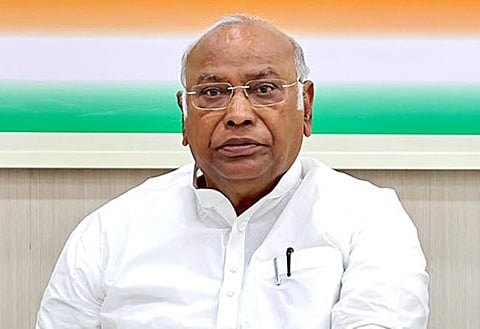 இண்டியா கூட்டணி பெரும்பான்மை பலத்துடன் ஆட்சி அமைக்கும்: மல்லிகார்ஜுன கார்கே