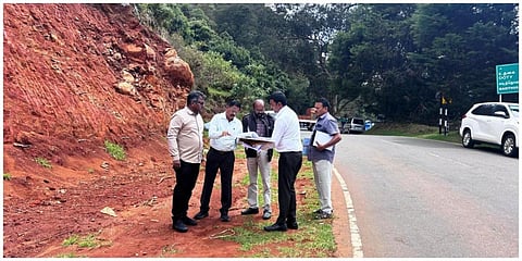 நீலகிரியில் ஆய்வு மேற்கொண்ட நெடுஞ்சாலைத்துறை அதிகாரிகள்