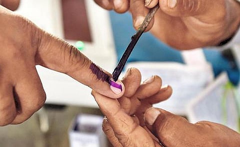 முதியோர், மாற்றுத்திறனாளி வீட்டிலிருந்தே வாக்களிக்க டெல்லியில் ஏற்பாடு