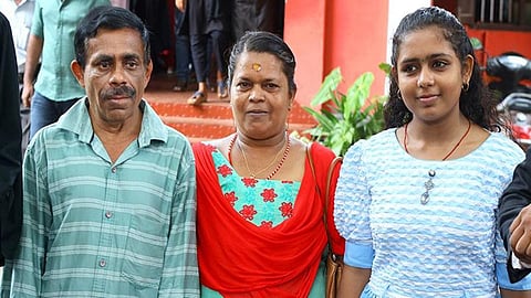 சுப்ரமணியன், கிருஷ்ணகுமாரி மற்றும் அவர்களது மகள் அகல்யா