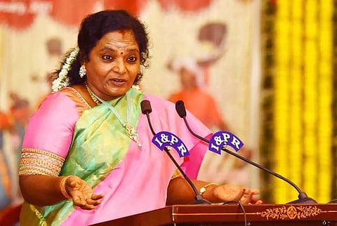 பிரதமர் பேசியதை முதல்வர் திரித்து பேசுவதாக தமிழிசை கண்டனம்