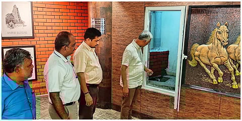 மதுரை கலைஞர் நூற்றாண்டு நூலக மழைநீர் குழாய் அமைப்புகளை பொதுப்பணித் துறை அதிகாரிகள் ஆய்வு செய்தனர். | படம்: எஸ்.கிருஷ்ணமூர்த்தி