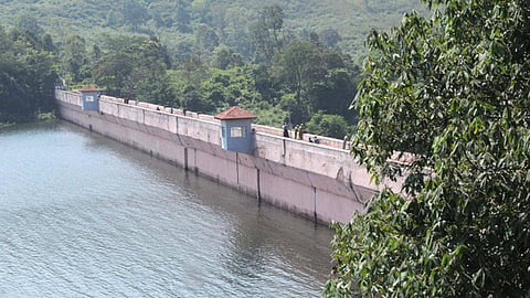 முல்லை பெரியாறில் புதிய அணை: பழைய அணையை இடிக்க மத்திய அரசிடம் அனுமதி கோரும் கேரள அரசு