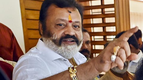 தொடர்ந்து படங்களில் நடிக்க சுரேஷ் கோபி முடிவு