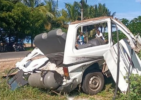 கார்கள் நேருக்கு நேர் மோதல்: கார் ஓட்டிப் பழகிய 2 சிறுவர்கள் உயிரிழப்பு @ நாமக்கல்