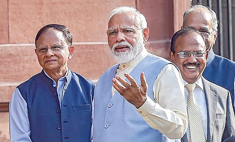 மீண்டும் நியமிக்கப்பட்ட அஜித் தோவல், பி.கே.மிஸ்ரா- யார் இவர்கள்?