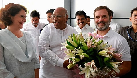 டெல்லியிலுள்ள காங்கிரஸ் கட்சி தலைமை அலுவலகத்தில் நேற்று காங்கிரஸ் மூத்த தலைவர் ராகுல் காந்தியின் பிறந்தநாள் விழா நடைபெற்றது.