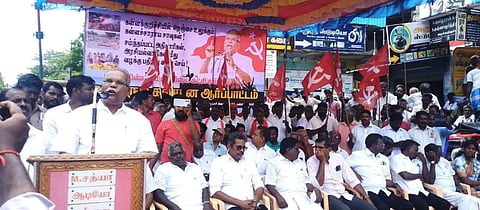 “மதுக்கடைகளை மூடுங்கள்” - கள்ளக்குறிச்சி ஆர்ப்பாட்டத்தில் கே.பாலகிருஷ்ணன் வலியுறுத்தல்