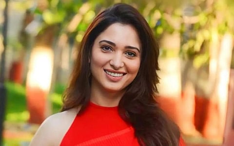 கர்நாடகாவில் 7-ம் வகுப்பு புத்தகத்தில் தமன்னா பற்றிய பாடம்: மாணவர்களின் பெற்றோர் கடும் எதிர்ப்பு