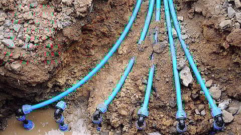 சென்னையில் தனியார் குடியிருப்பு, வளாகங்களுக்கு கழிவுநீர் இணைப்பு கட்டாயம்: பேரவையில் மசோதா தாக்கல்