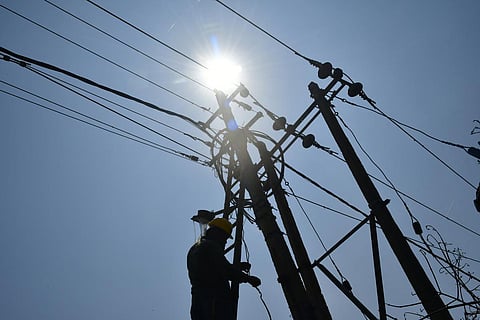 மின்தடை புகார்கள் மீது விரைவாக நடவடிக்கை: எஸ்எம்எஸ் வசதி தொடக்கம்