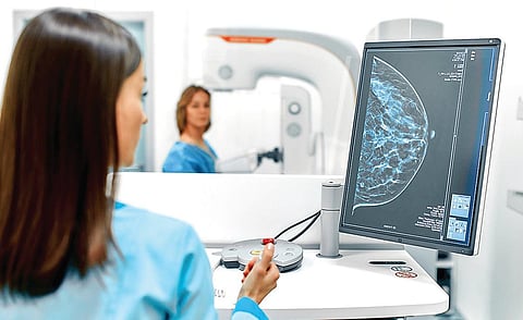 டாக்டர் பதில்கள் 40: புற்றுநோய் எதனால் வருகிறது?