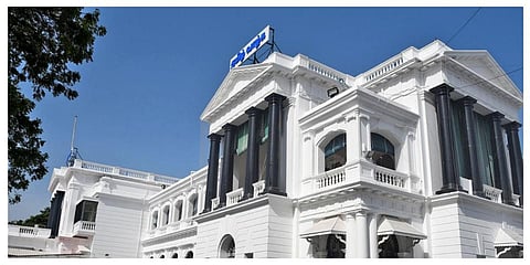 தமிழகத்தில் 18 ஐபிஎஸ் அதிகாரிகள் பணியிடமாற்றம்