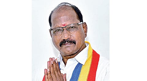 விக்கிரவாண்டி தொகுதி பாமக வேட்பாளருக்கு நெஞ்சுவலி: மருத்துவமனையில் அனுமதி