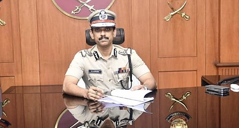 தினமும் இருவேளை விளக்குகளை எரியவிட்டவாறு போலீஸ் அதிகாரிகள் ரோந்து சுற்றி வர வேண்டும்: ரவுடிகள் ஒழிப்பில் கமிஷனர் நடவடிக்கை தொடங்கியது