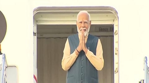 நாடு திரும்பிய பிரதமர் நரேந்திர மோடி