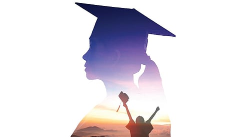 வறுமையிலும் சாதித்த பழங்குடி மாணவியர்