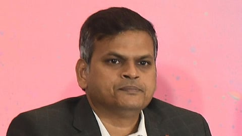 குமரகுருபரன்