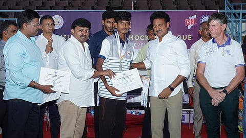 மண்டல அளவிலான ஹாக்கி போட்டி தொடக்கம்