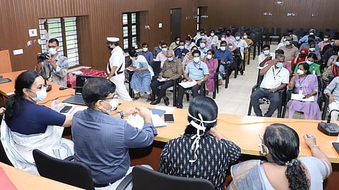 கேரளாவில் 14 வயது சிறுவனுக்கு நிபா வைரஸ் தொற்று ஏற்பட்டது எப்படி? - சுகாதார அமைச்சர் வீணா ஜார்ஜ் விளக்கம்