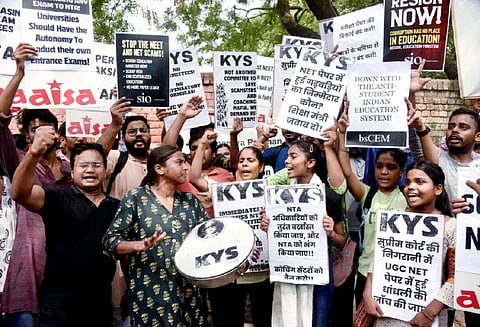 நீட் முடிவுகள் 2024: சிகார், நாமக்கல், கோட்டா ‘பயிற்சி மையங்கள்’ அதிக மதிப்பெண்களுடன் ஆதிக்கம்