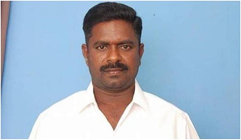 அதிமுக பிரமுகர்