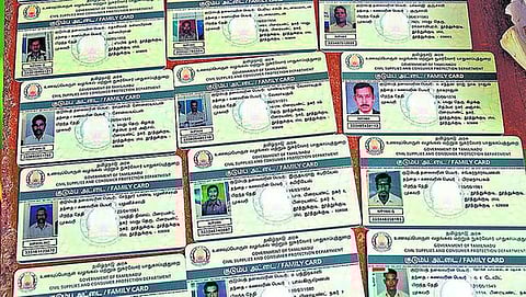 இறப்பு, இடம் பெயர்தல் காரணமாக தமிழகத்தில் 4.49 லட்சம் குடும்ப அட்டைகள் ரத்து: கூட்டுறவு, உணவுத்துறை செயலர் தகவல்