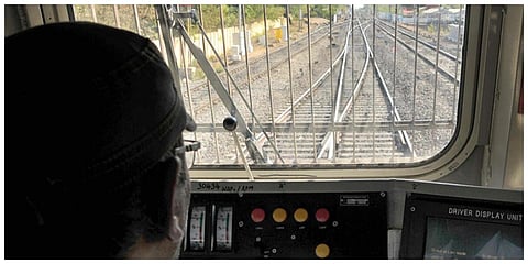 ரயில் ஓட்டுநர்களின் பணி நேரம், ஓய்வு குறித்து ஆராய ரயில்வே வாரியம் உத்தரவு