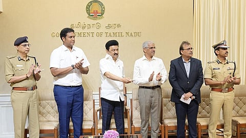 காவல்துறை சார்பில் ரூ.48 கோடியில் குடியிருப்புகள், காவல் நிலையங்கள்: முதல்வர் ஸ்டாலின் திறந்து வைத்தார்