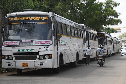 அரசு விரைவுப் பேருந்துகளை ‘ஒப்பந்த ஊர்தி’ அடிப்படையில் வாடகைக்கு பயன்படுத்தும் திட்டம்