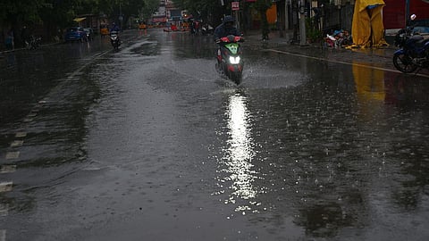 தென்மேற்கு பருவமழை தீவிரம்: தமிழகத்தில் 6 மாவட்டங்களில் கனமழை பெய்ய வாய்ப்பு