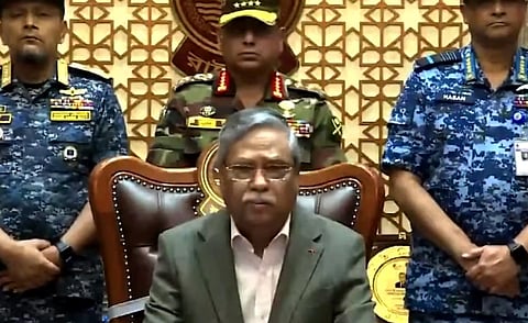 முதலில் நாடாளுமன்றம் கலைப்பு, அதன்பின் இடைக்கால அரசு: வங்கதேச அதிபர் தகவல்