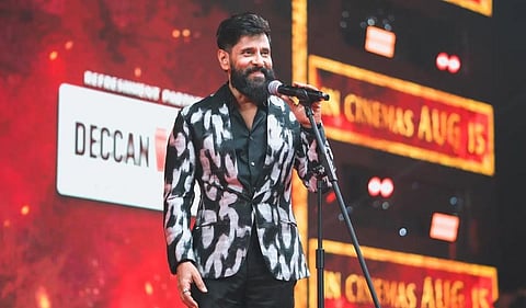 “23 அறுவை சிகிச்சை, நடக்கவே முடியாது என்றார்கள்” - விக்ரம் உருக்கம்