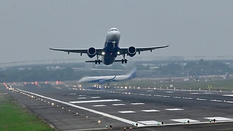 தொடர் விடுமுறை எதிரொலி: மதுரை, தூத்துக்குடி விமான கட்டணம் உயர்வு