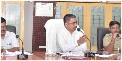 ராமநாதபுரம் மாவட்ட ஆட்சியர் அலுவலக கூட்டரங்கில் இமானுவேல் சேகரன் நினைவு நாள் குறித்த ஆலோசனை கூட்டம் நடந்தது.