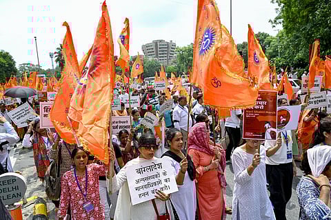 வங்கதேசத்தில் போராட்டத்தில் ஈடுபட்ட இந்துக்கள் | கோப்புப் படம்