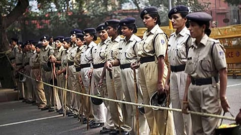 காவல் நிலையங்களில் 20% பெண் அதிகாரிகள்: பிஹார் டிஜிபி அறிவிப்பு