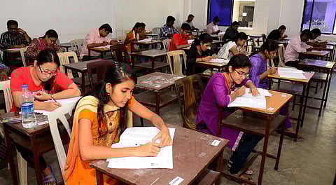 உதவி பேராசிரியர் பணிக்கான நெட் தேர்வுக்கு ஹால்டிக்கெட் வெளியீடு