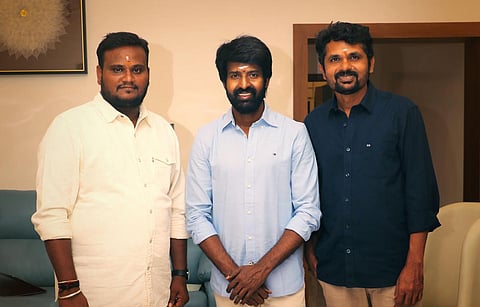 ‘விலங்கு’ வெப் சீரிஸ் இயக்குநருடன் கைகோக்கும் நடிகர் சூரி: அதிகாரபூர்வ அறிவிப்பு