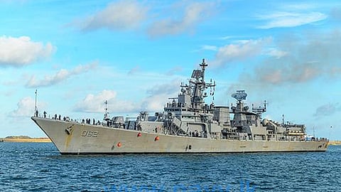 கொழும்பு துறைமுகத்தில் ஒரே நேரத்தில் இந்திய, சீன போர் கப்பல்கள் முகாம்: இலங்கை கடற்படையுடன் தனித்தனியாக கூட்டுப் பயிற்சி