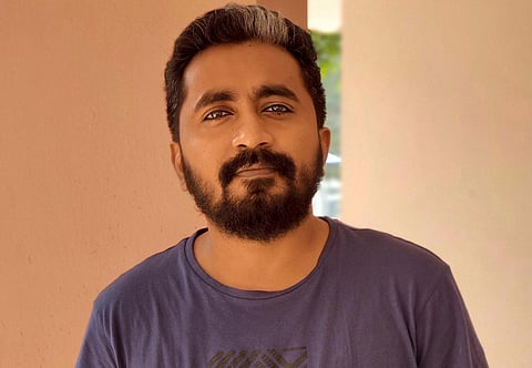 இயக்குநர் ஆனந்த் ஏகர்ஷி