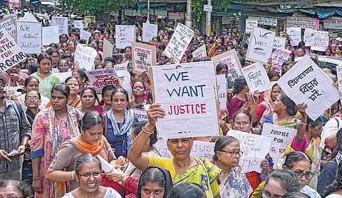 ‘அசாம், உ.பி., பிஹார், ஒடிசா, டெல்லி பற்றி எரியும்’ - மம்தா மிரட்டல் பேச்சுக்கு பாஜக தலைவர்கள் கண்டனம்