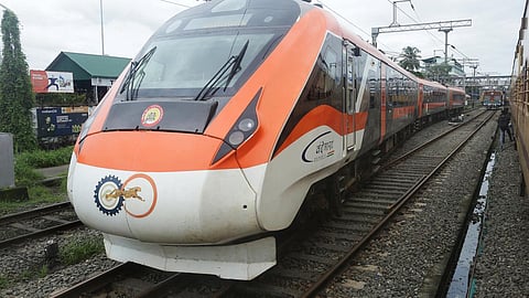 சென்னை - நாகர்கோவில், மதுரை - பெங்களூரு வந்தே பாரத் ரயில் சேவை இன்று தொடக்கம்