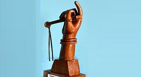 இரா.முருகனுக்கு விஷ்ணுபுரம் விருது