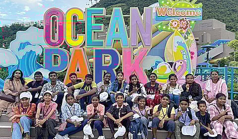 ஹாங்காங் சுற்றிய அசத்தல் அரசு பள்ளி மாணவர்கள்