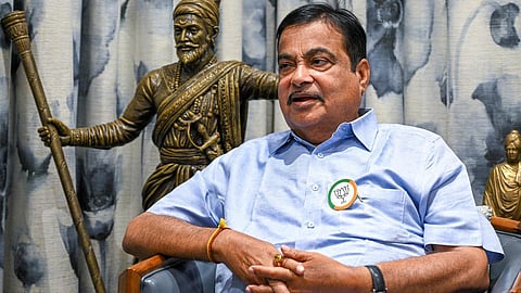 போக்குவரத்து விதிமீறல் தொடர்கிறது; அபராத தொகையை எவ்வளவுதான் உயர்த்துவது? - நிதின் கட்கரி வேதனை