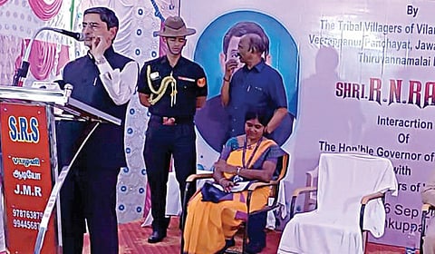 கல்வியின் முக்கியத்துவத்தை பிள்ளைகளுக்கு எடுத்துரைக்க வேண்டும்: மலைவாழ் மக்களுக்கு ஆளுநர் அறிவுரை