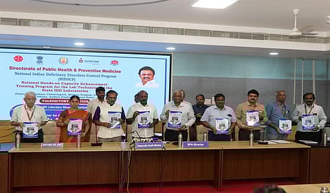 தேசிய அயோடின் பற்றாக்குறை குறைபாடுகள் தடுப்பு திட்டம்: 8 மாநில ஆய்வக நுட்புநர்களுக்கு சென்னை ஆய்வகத்தில் பயிற்சி