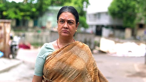 “எனக்கு அழைப்பு விடுக்கப்படும் படங்களில் மட்டும் நடிக்கிறேன்” - நடிகை ஊர்வசி